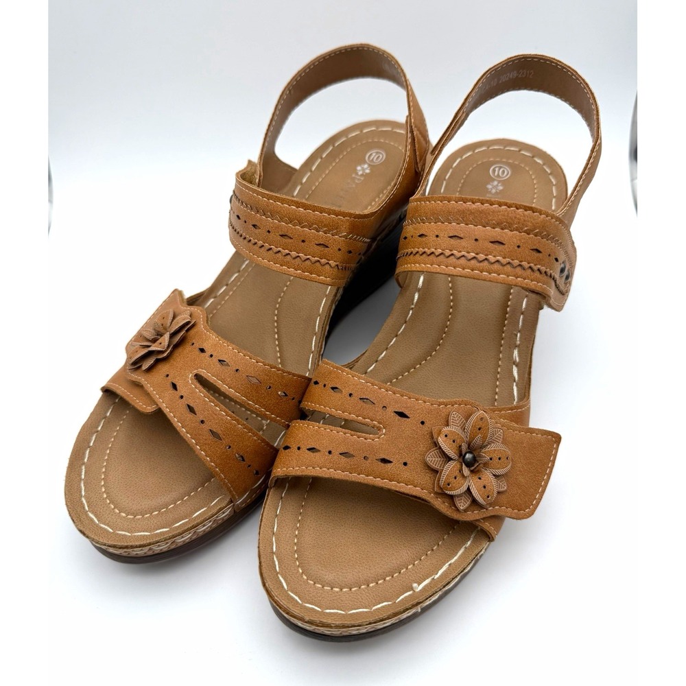 Patrizia Women's Brown Faux Leather Strappy Wedge Sandals Flower US 10 NEW